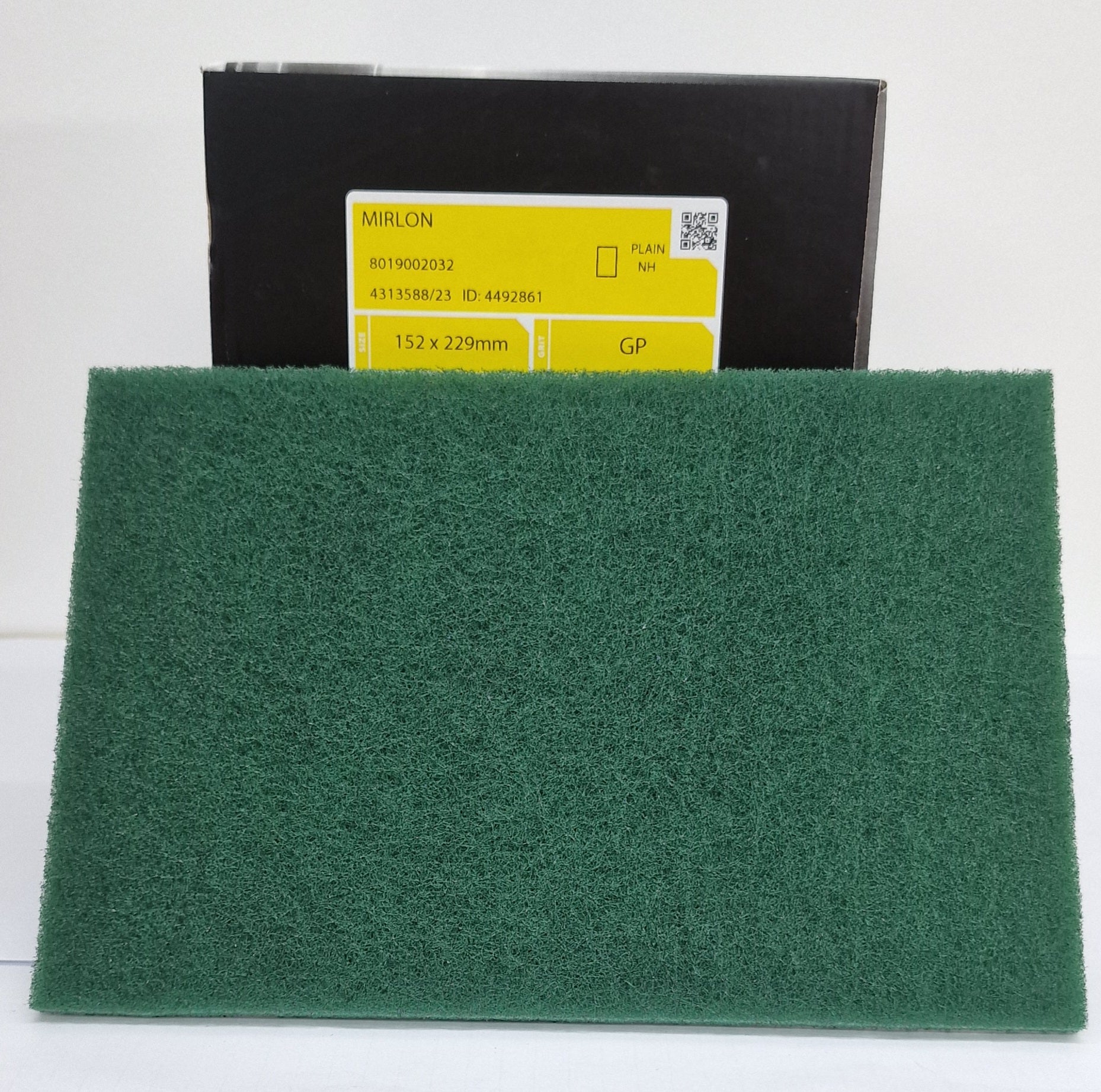 Mirka Mirlon Pads GP 152 x 229mm 320 Green (20 per box)